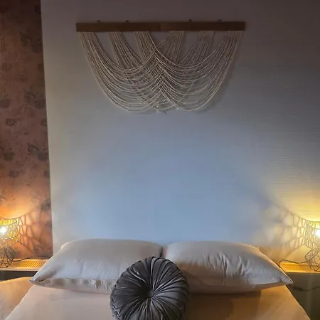 Apartmaji Picasso Design Apartma Verzej