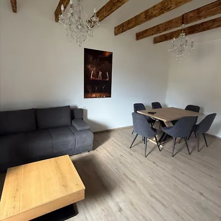 Apartma Apartmaji Picasso Design